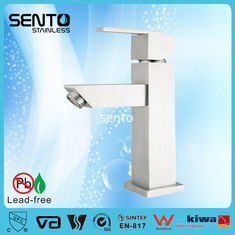 Chine Robinet simple de bassin de trou de bâti de plate-forme d'acier inoxydable fournisseur