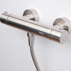 Robinet moderne thermostatique fixé au mur de salle de bains de SENTO fournisseur