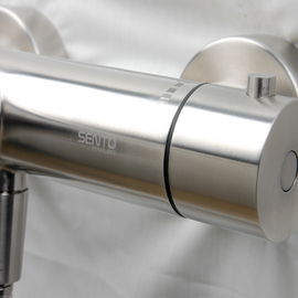 Robinet thermostatique fixé au mur de douche de série thermostatique de salle de bains fournisseur