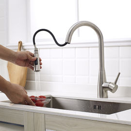 L'eau d'aérateur de robinet de cuisine sauvant l'acier solide tournant de robinet de pulvérisateur de 360 degrés 304/316 matériel fournisseur