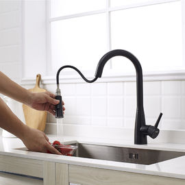 Le 304/316 2 noir matériel en acier de la manière CUPC tirent en bas du robinet de mélangeur de cuisine de robinet d'eau de robinet de cuisine avec le jet fournisseur